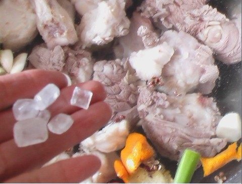 萝卜炖羊骨步骤6