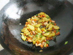 鱼香土豆块步骤16