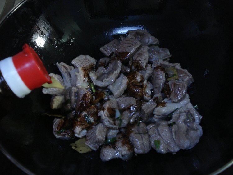 咖哩牛肉焖土豆步骤7