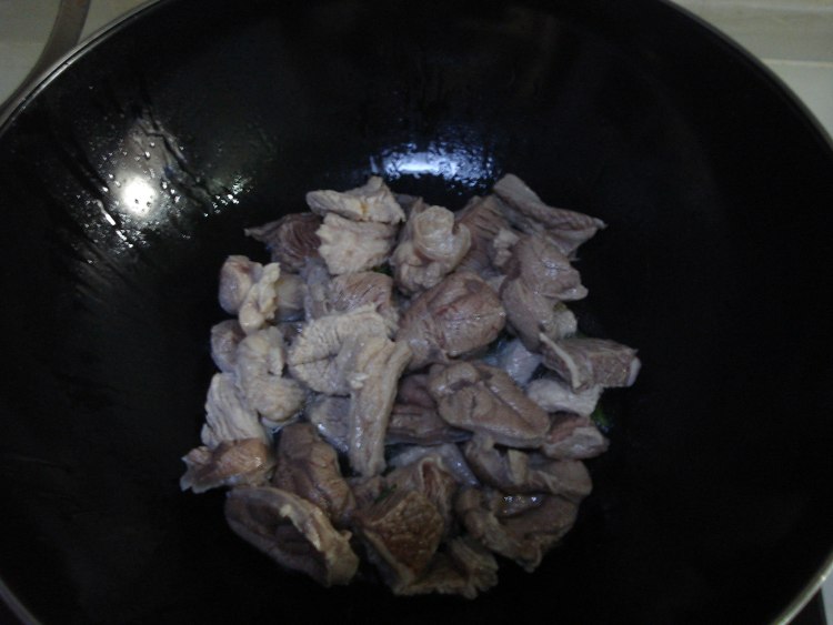 咖哩牛肉焖土豆步骤5