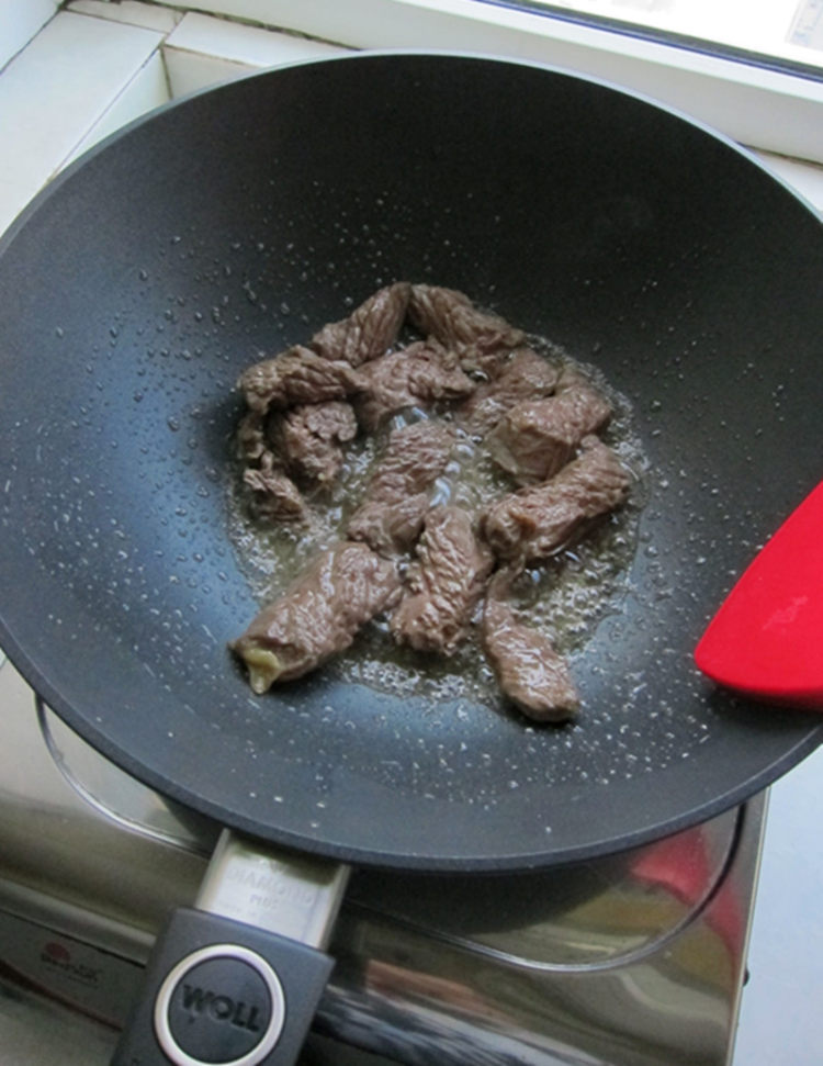 牛肉炖萝卜步骤6