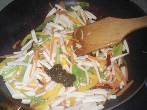 辣椒杏鲍菇炒肉步骤8