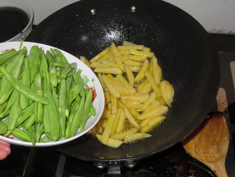 芸豆炒土豆条步骤5