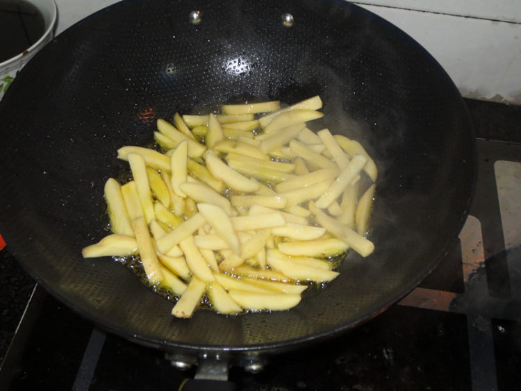 芸豆炒土豆条步骤4