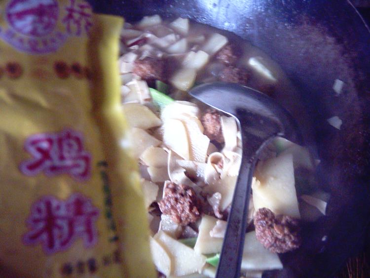土豆片炖干豆腐步骤12