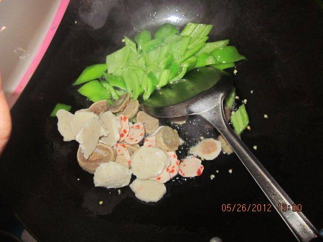 肉丸土豆片步骤5