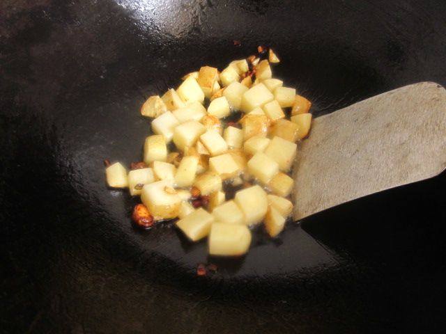 茄汁土豆丁步骤5