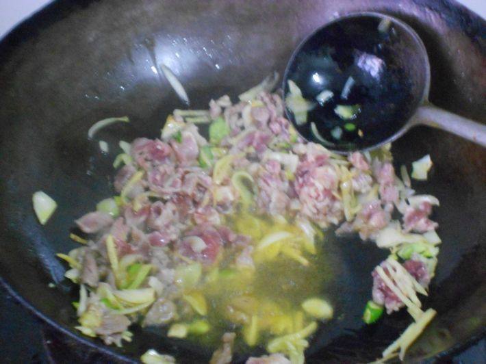 滑炒羊肉步骤5