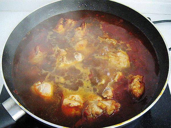 川味土豆烧排骨步骤7