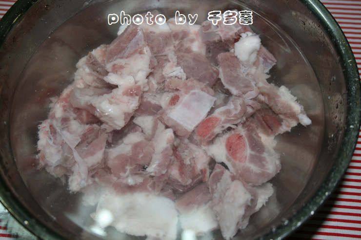 豉香土豆蒸排骨步骤1