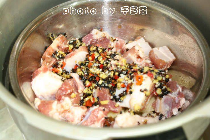 豉香土豆蒸排骨步骤9