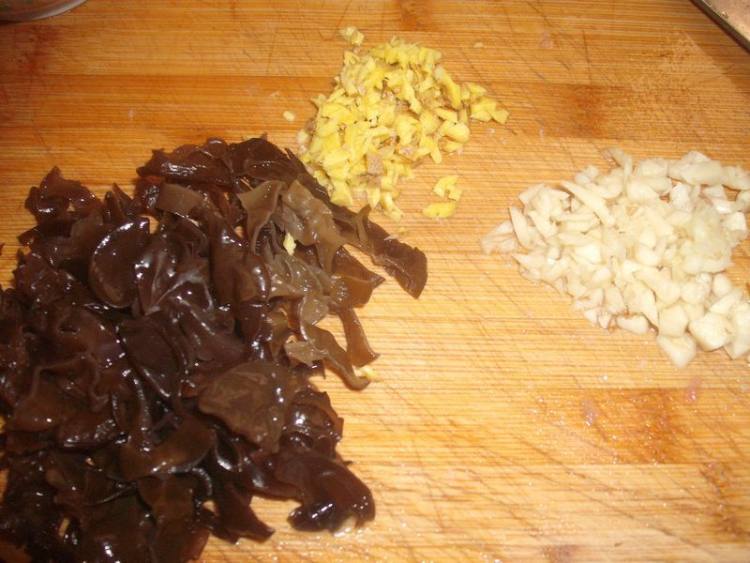 牛肉粉丝煲步骤3