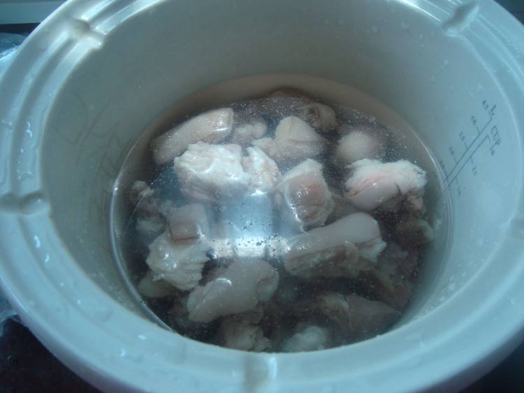 腐竹羊肉煲步骤3
