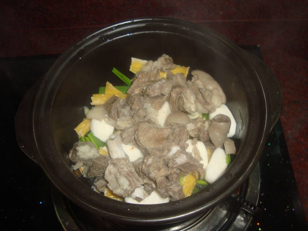 腐竹羊肉煲步骤8