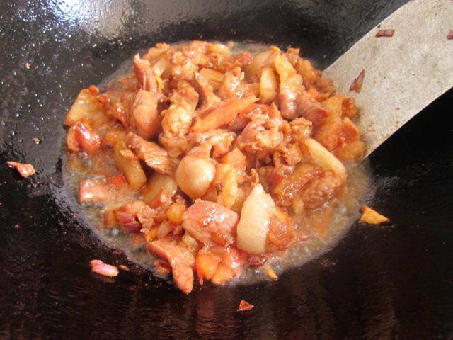 五花肉溜炒土豆丝步骤3