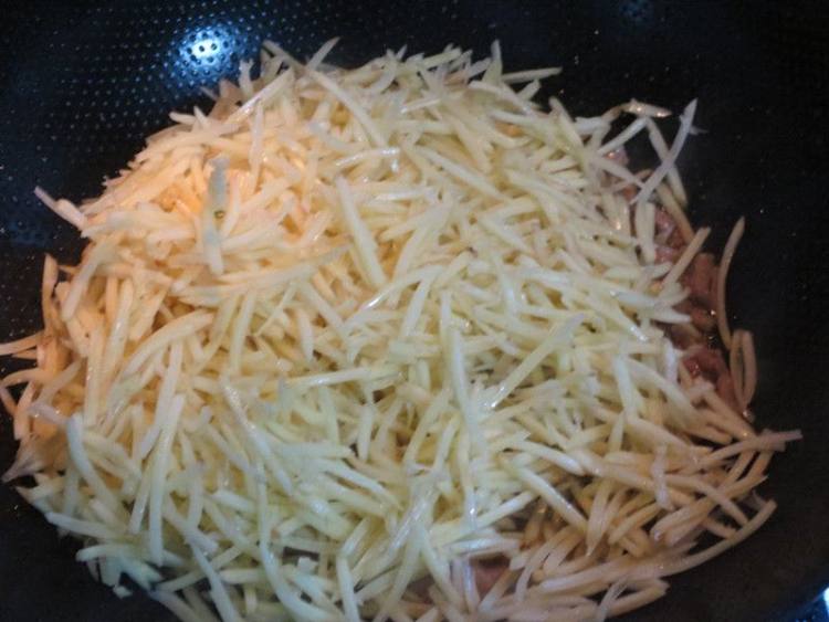 瘦肉土豆丝步骤5
