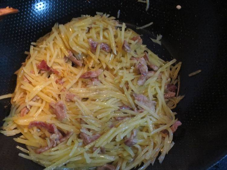 瘦肉土豆丝步骤7