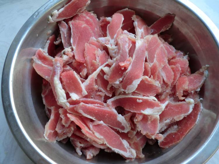 巧炒羊肉片步骤3
