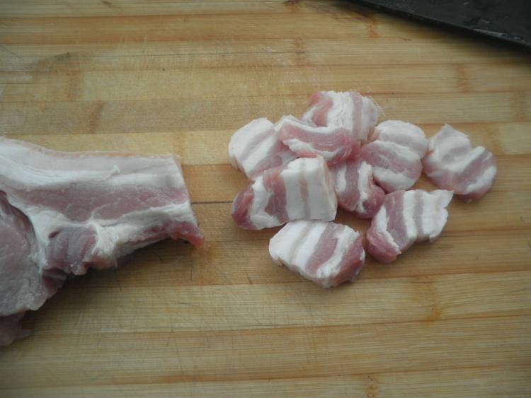 四季豆土豆炖肉步骤1