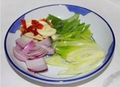 孜然羊肉粒步骤3
