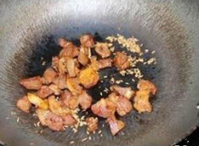 孜然羊肉粒步骤7