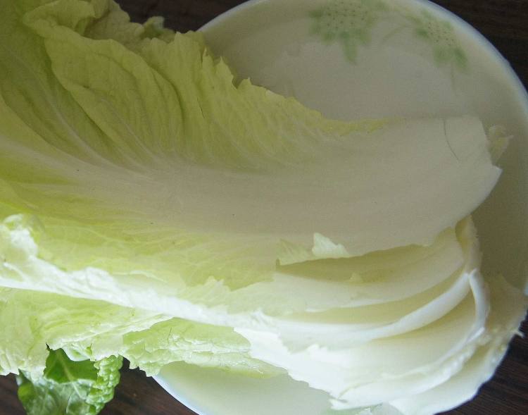 白菜炒土豆片步骤1
