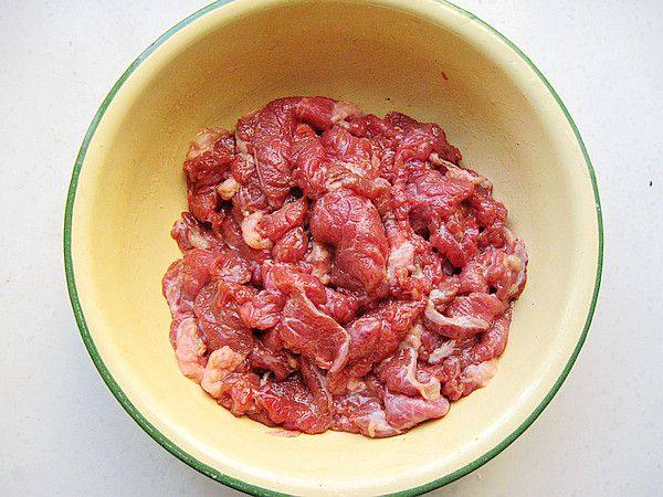 杏鲍菇炒牛肉步骤1
