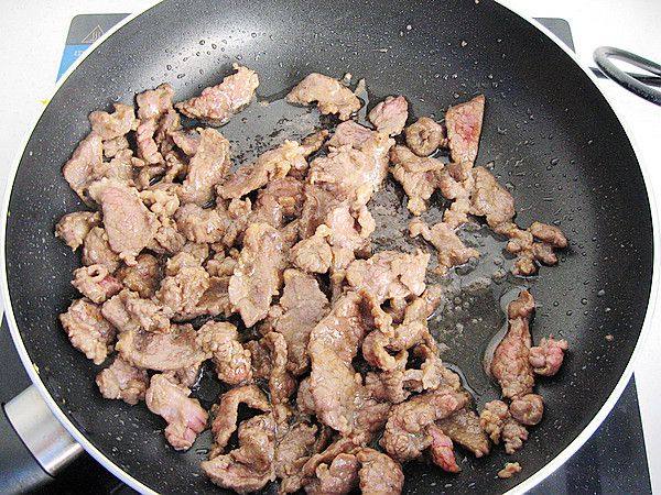 杏鲍菇炒牛肉步骤6