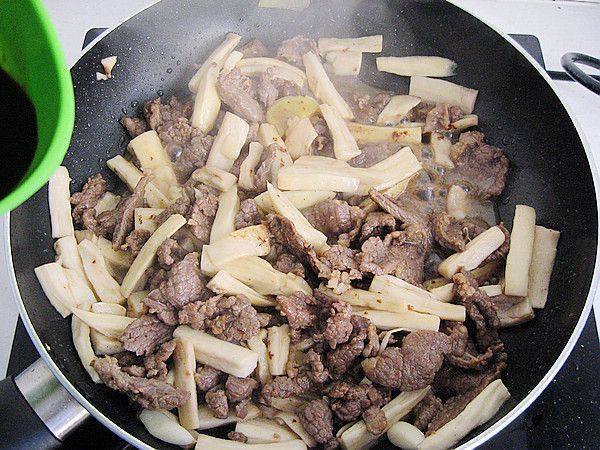 杏鲍菇炒牛肉步骤11