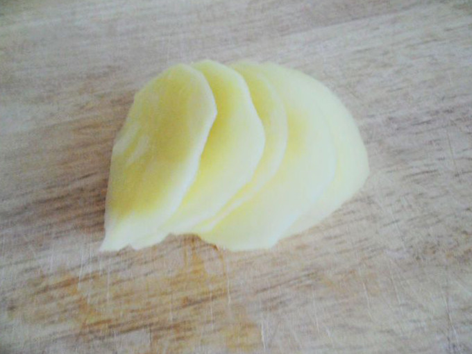 彩椒土豆片步骤2