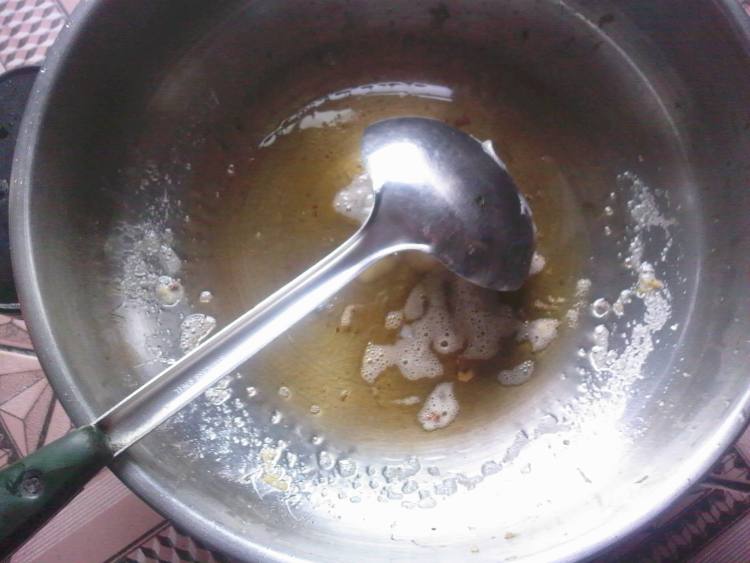 土豆肉片炖豆角步骤4
