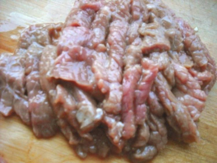 牛肉千张步骤1