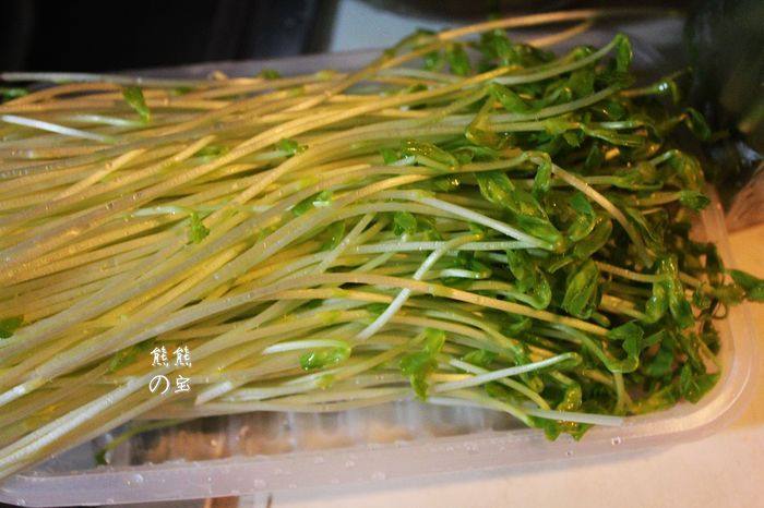 豆苗樱桃萝卜汤步骤1