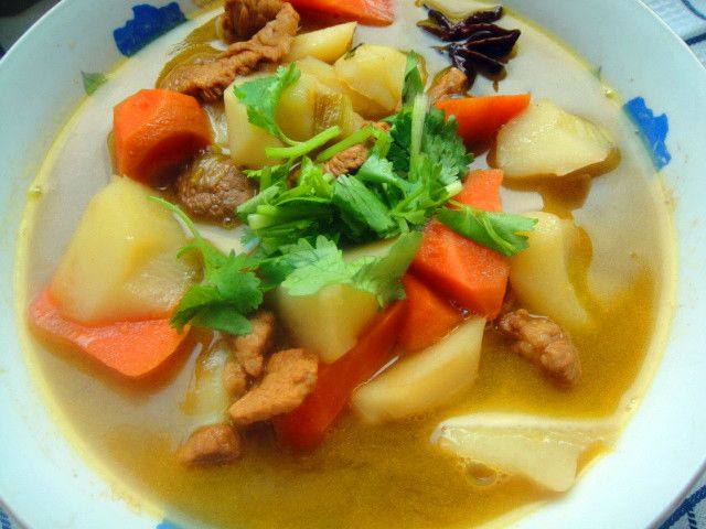 猪肉炖土豆胡萝卜步骤8