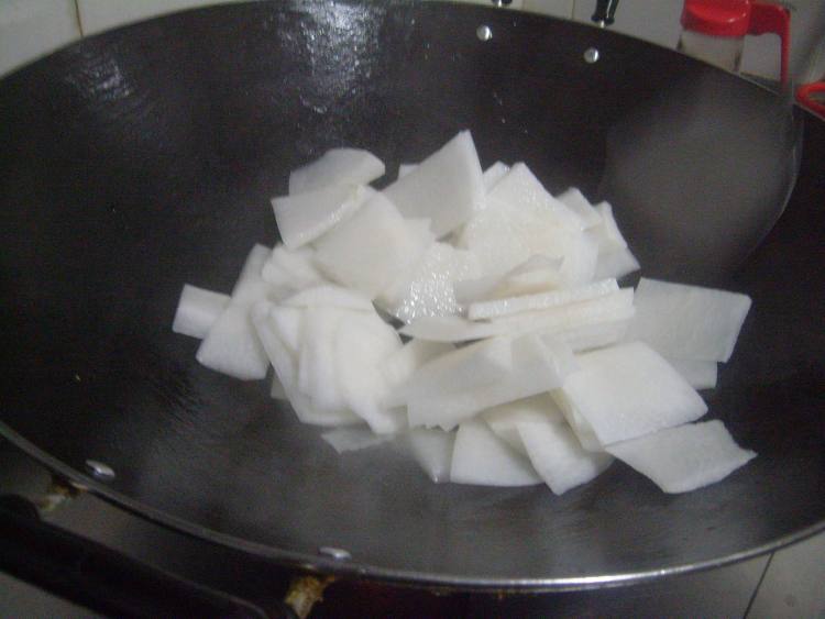 肉片白萝卜步骤4