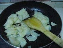 回锅土豆片步骤4