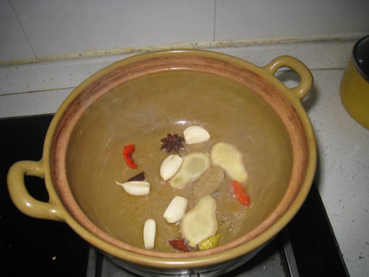 土豆牛腩煲步骤4