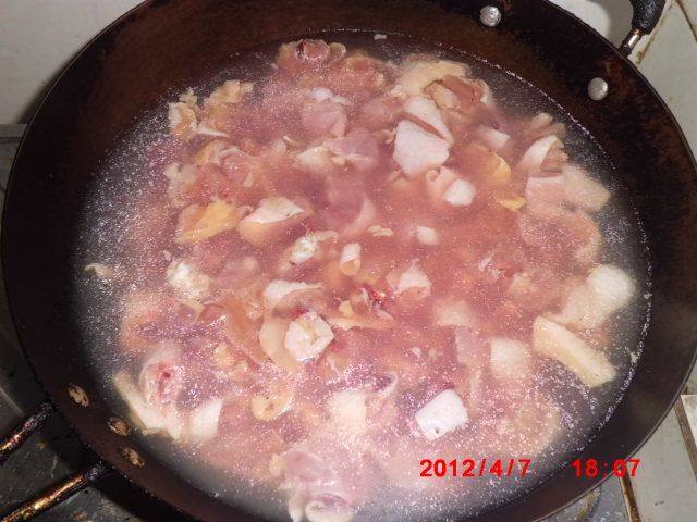 土豆萝卜炖鸡步骤1