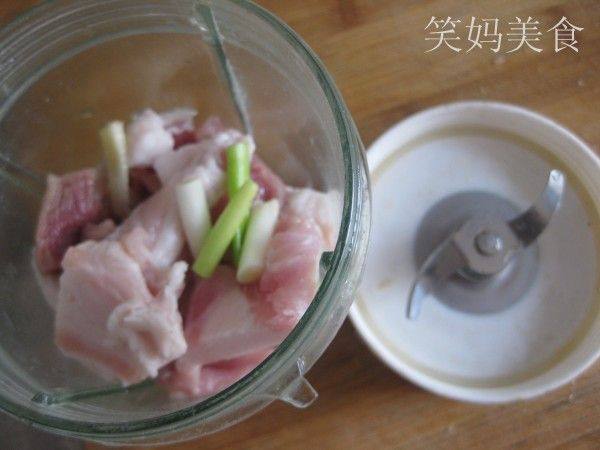 双色丸子汤步骤2