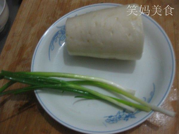 小葱拌萝卜丝步骤1