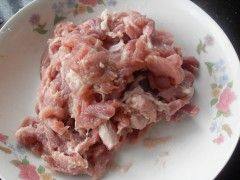 土豆炒肉片步骤1