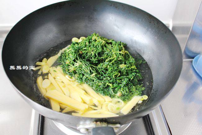 荠荠菜炖土豆-东北炖步骤9
