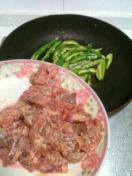 尖椒嫩牛步骤4