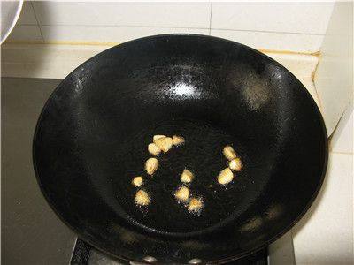 南瓜番茄扒鸡丁步骤4