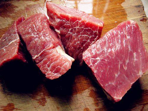 清炖牛肉块步骤1