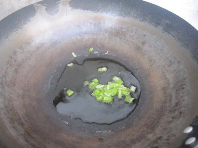 菠菜土豆汤步骤2