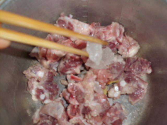 干烧排骨土豆仔步骤5