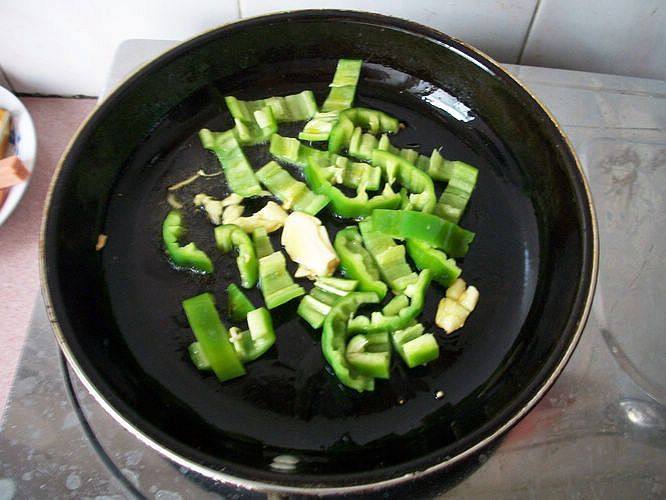 辣椒炒豆干步骤4