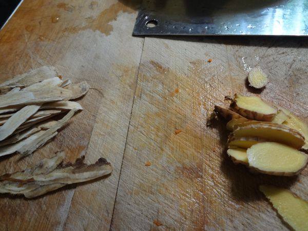 药膳炖羊肉步骤1