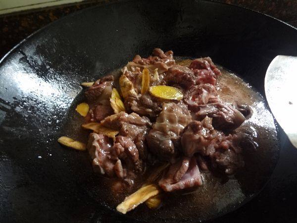 药膳炖羊肉步骤6
